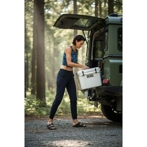 Arc'Teryx Womens Running Pants Black Size M‎ Gorpcore Athleisure Adventure